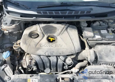 2016 Hyundai Elantra Value Edition z USA, uszkodzony, nr VIN 5NPDH4AE1GH676417